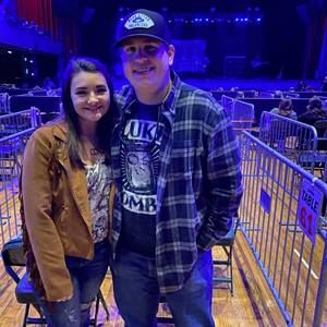 Meet your Posher, Thomas